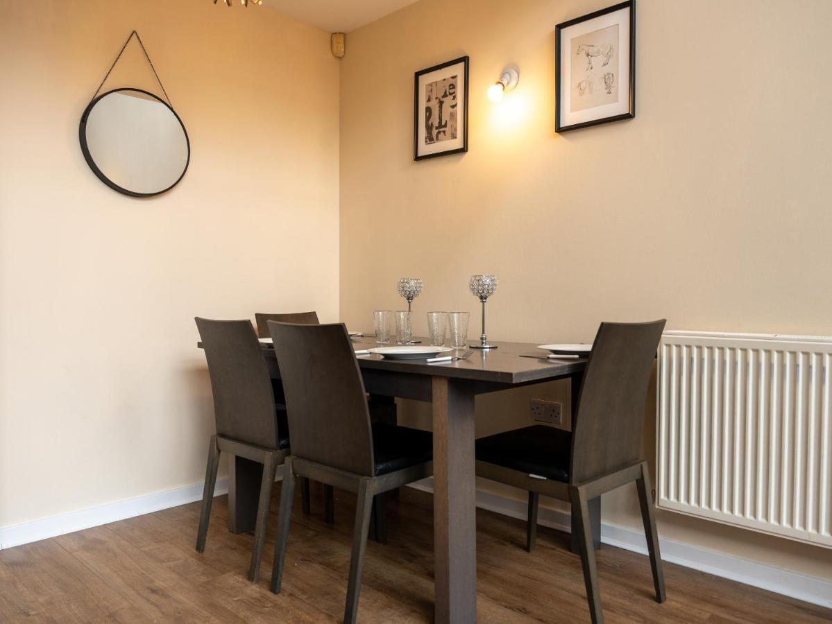 Luxury 2 Bed Apartment - Near Heathrow, Legoland, Windsor Slough Extérieur photo