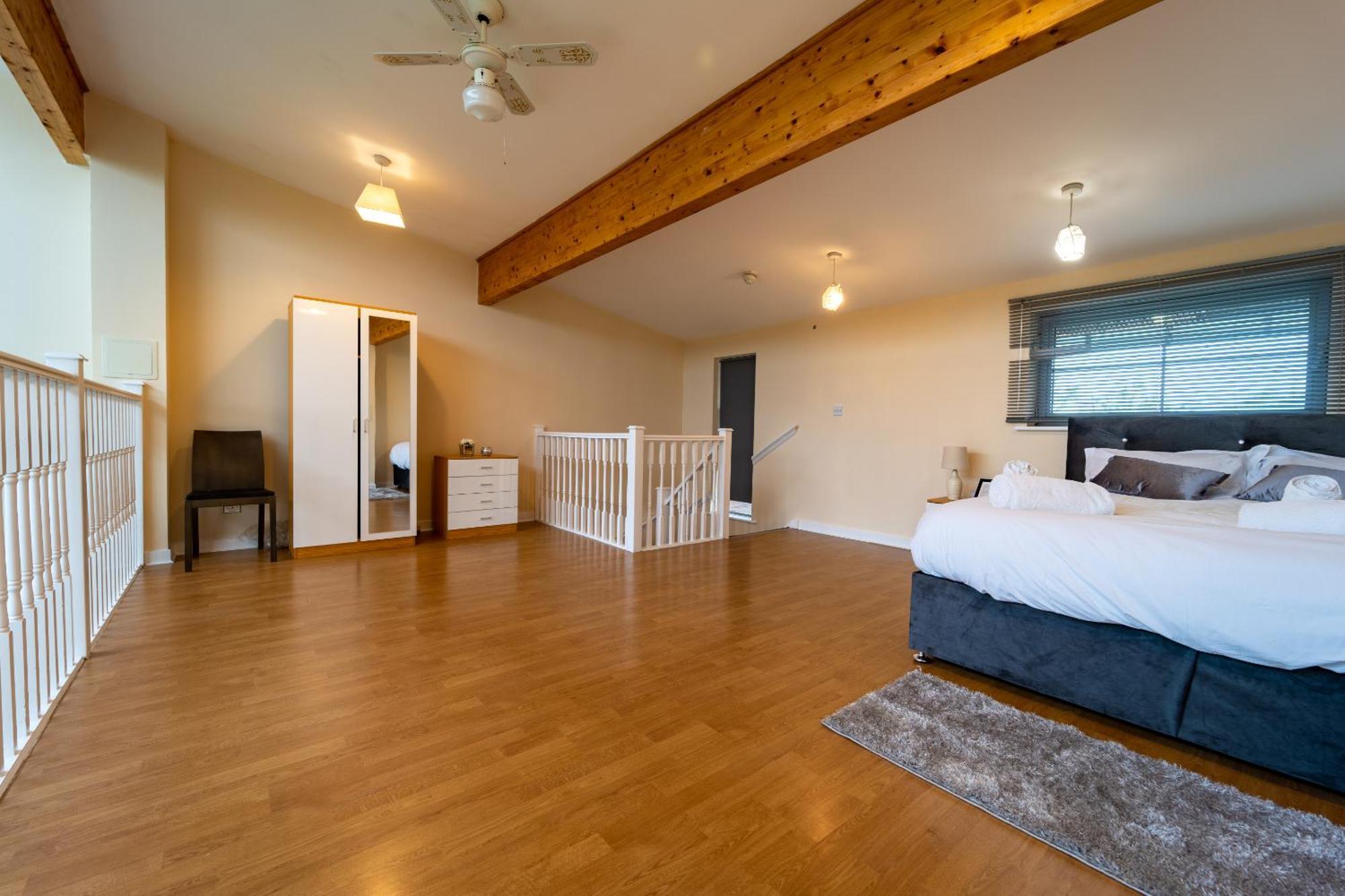 Luxury 2 Bed Apartment - Near Heathrow, Legoland, Windsor Slough Extérieur photo